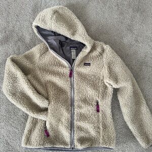 Patagonia Women’s Cream Fleece Zip Coat